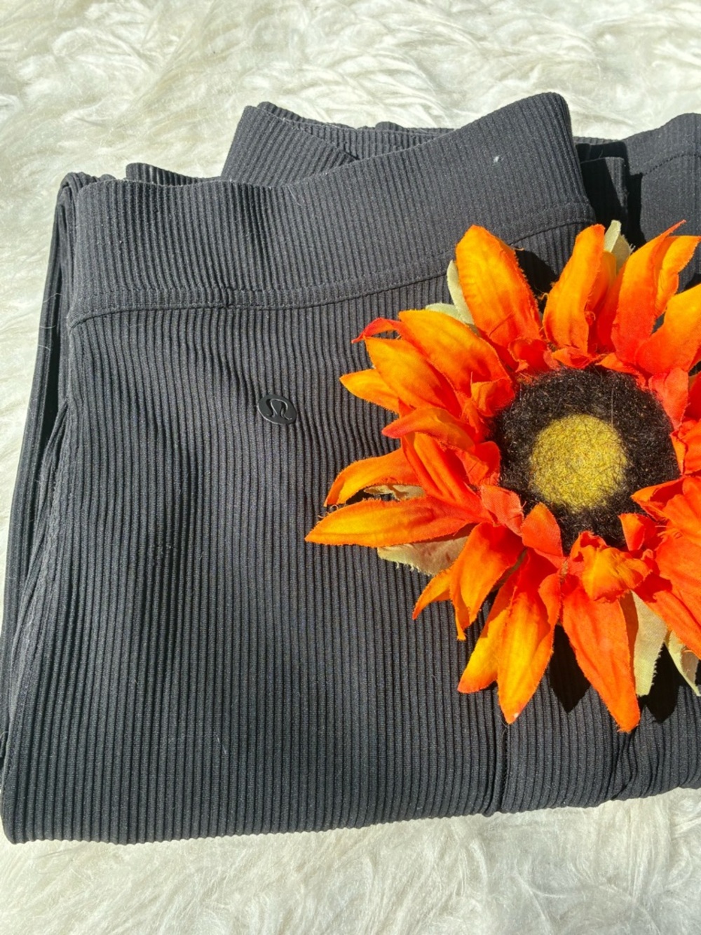 LULULEMON Ribbed black pants